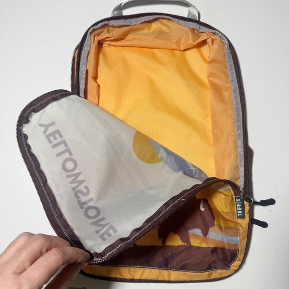 Tripped Compression Packing Cubes - Picture 11 of 13